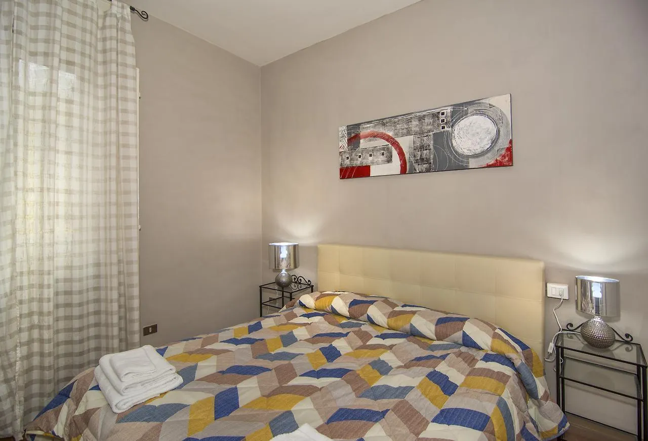 Tuscan Sun Holiday Apartments Lukka