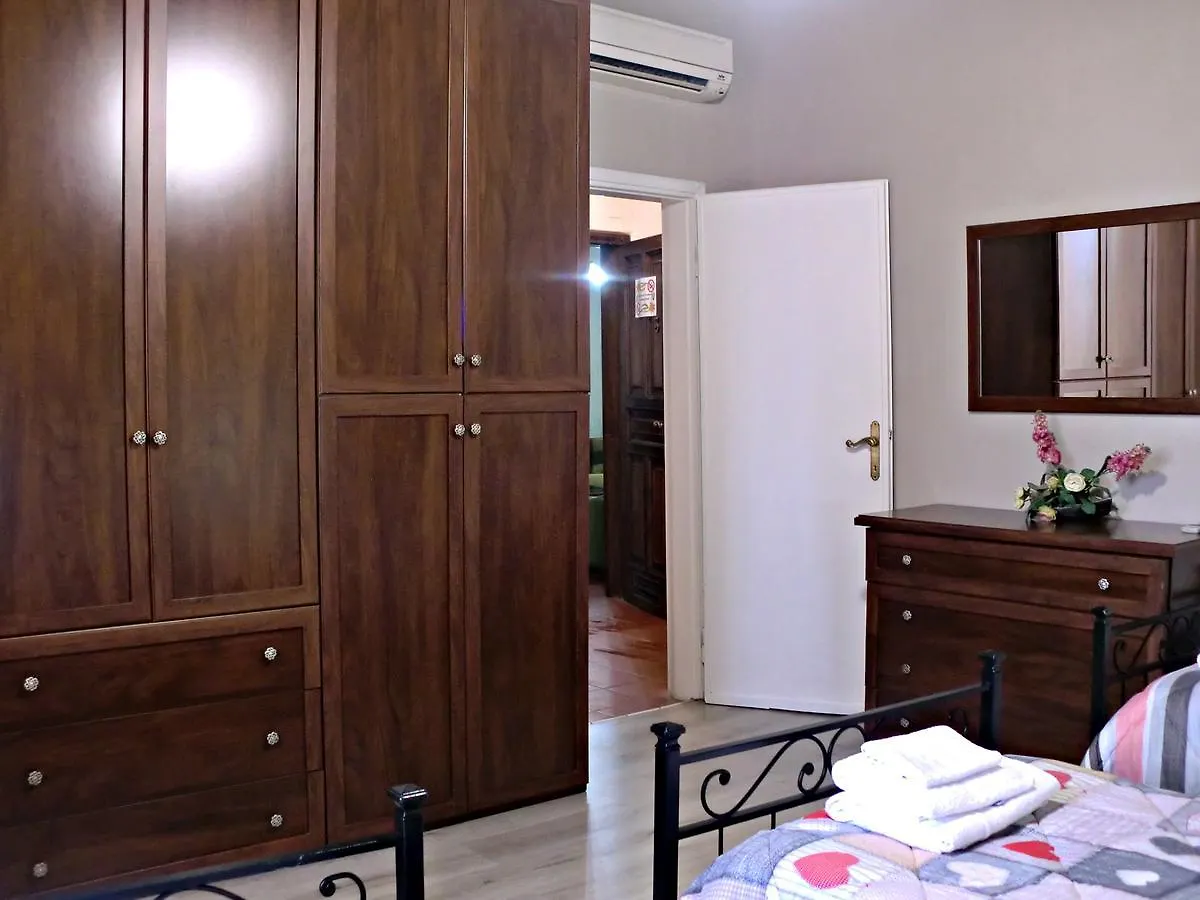 Tuscan Sun Holiday Apartments Lukka