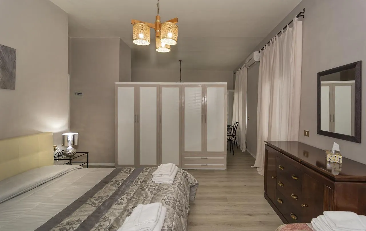 Tuscan Sun Holiday Apartments Lukka 0*,